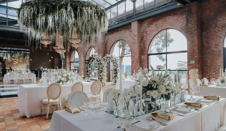 Decoración de recepción para boda colombiana