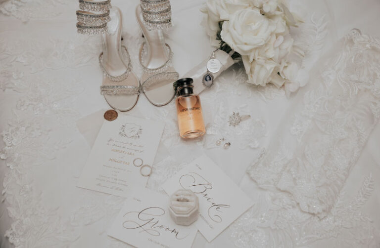 Tarjeta de invitación de boda